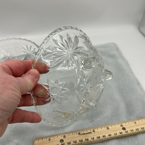 Anchor Hocking Vintage Heavy Cut Pressed Glass Candy Dish Bundle of (Two) - Picture 4 of 8